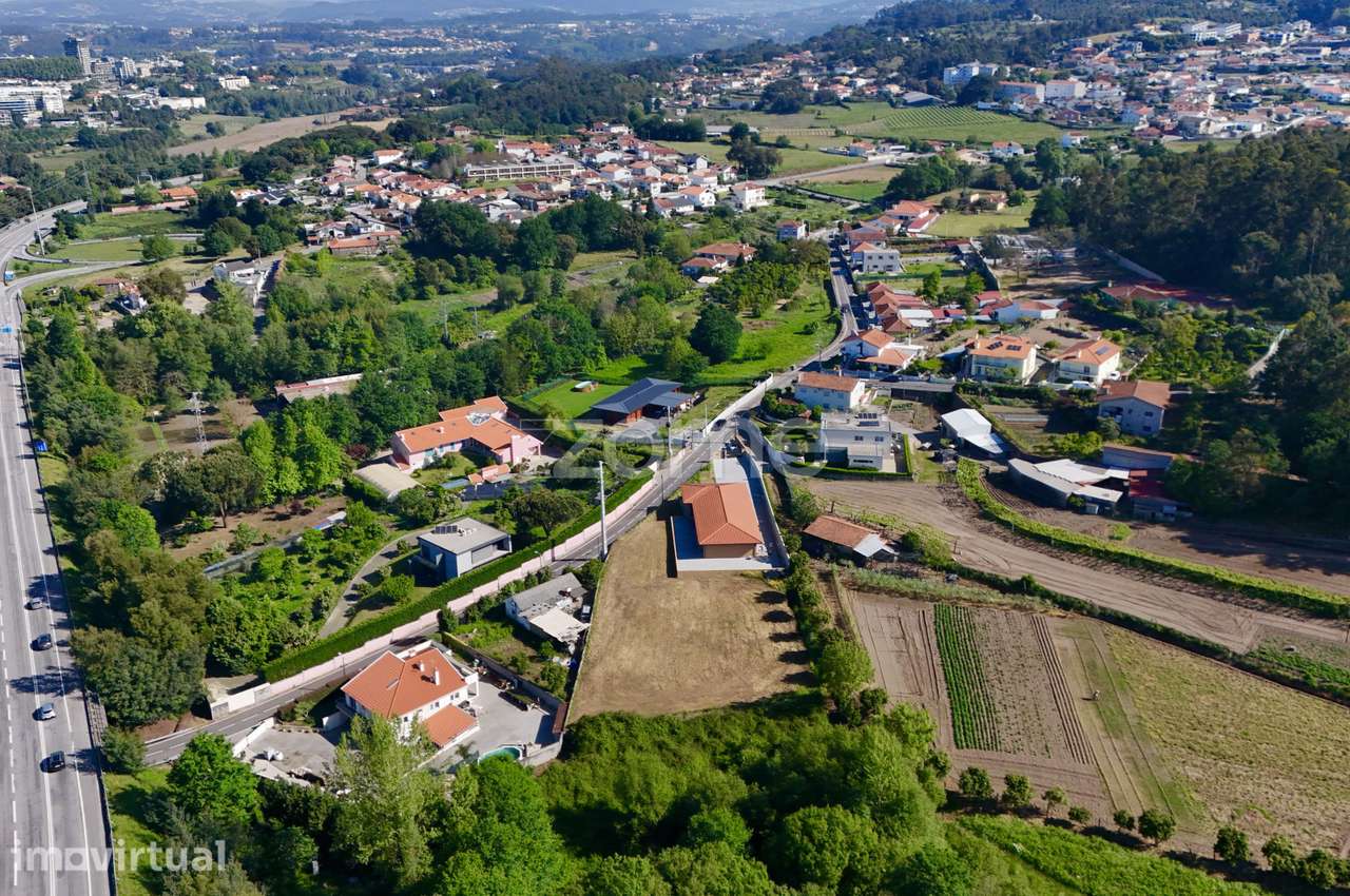 Terreno urbano Couto (S. Miguel), Santo Tirso - Grande imagem: 5/16