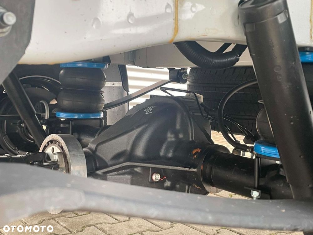 Ford Transit - 13
