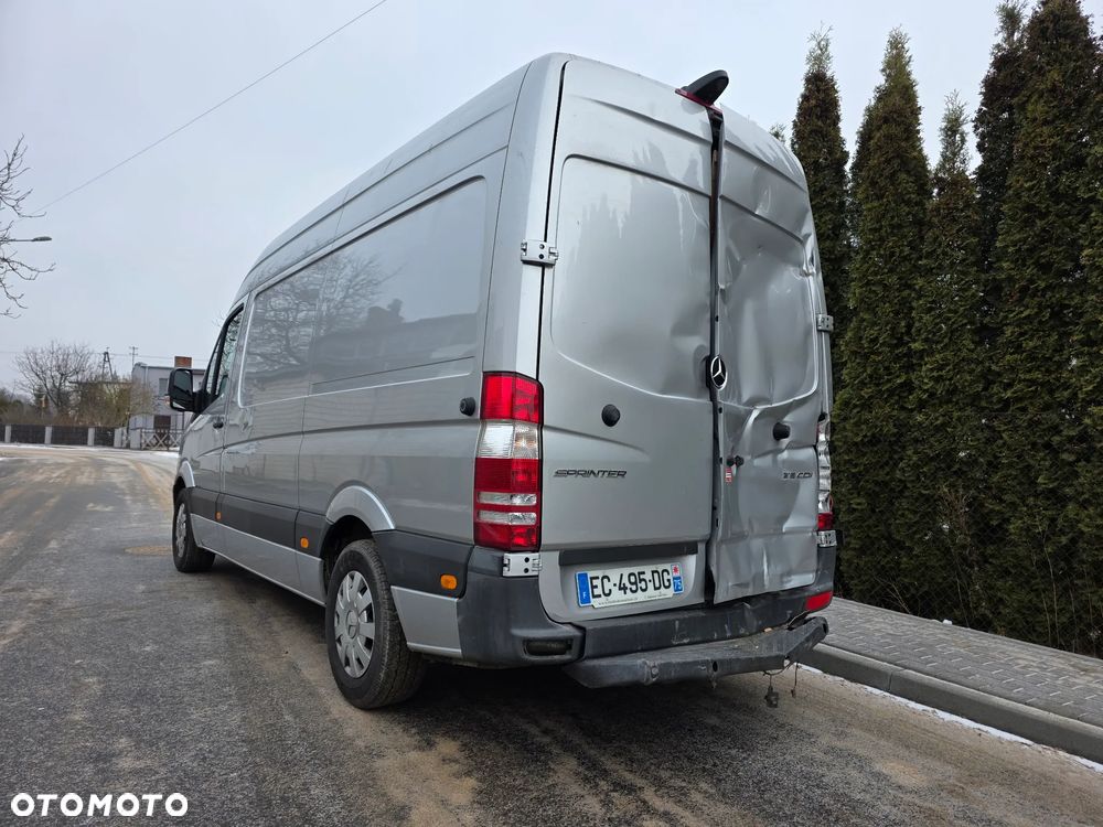 Mercedes-Benz Sprinter - 21