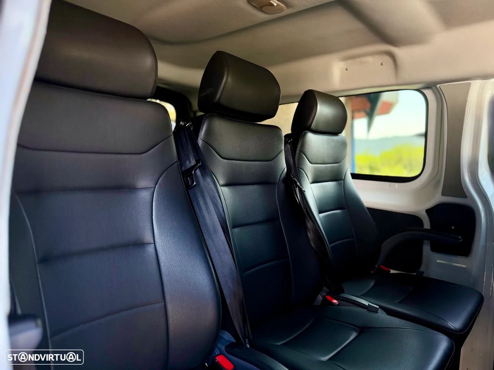Opel Vivaro 1.5 CDTi L3H1 Essentia Inc - 11