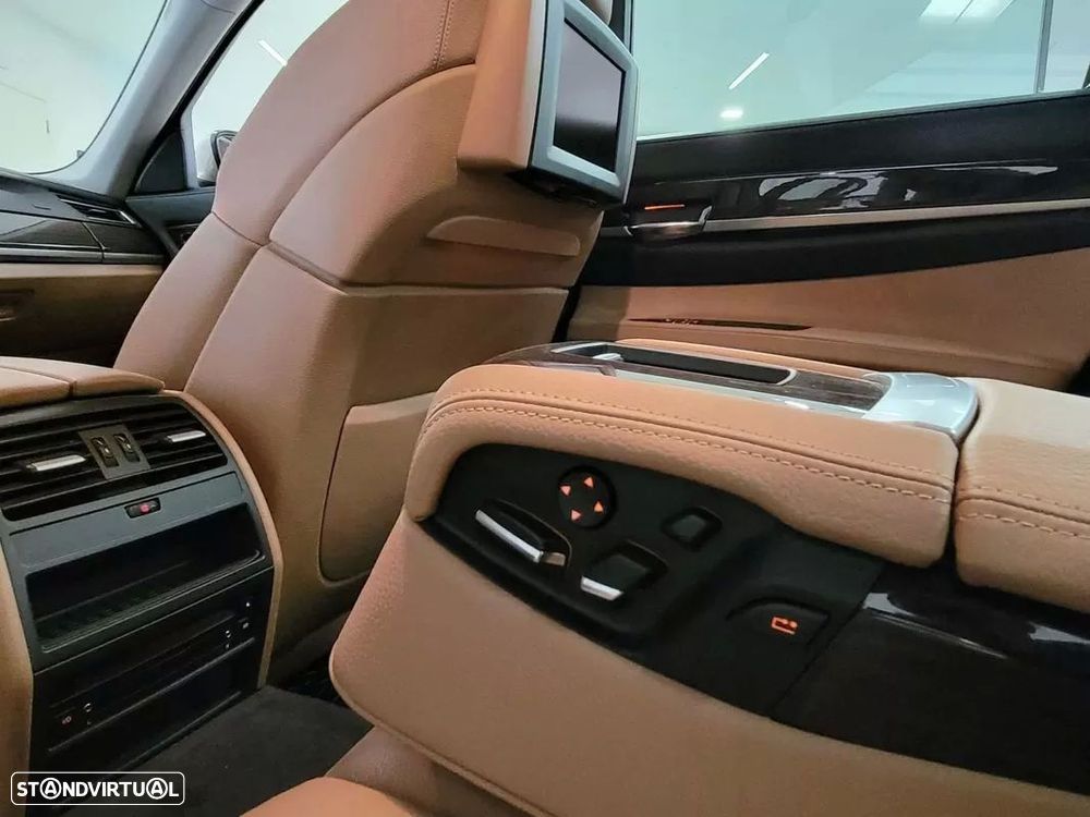 BMW 730 d - 36