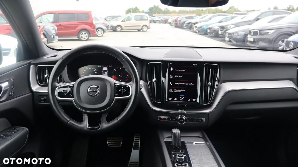 Volvo XC 60 B4 D AWD R-Design - 11