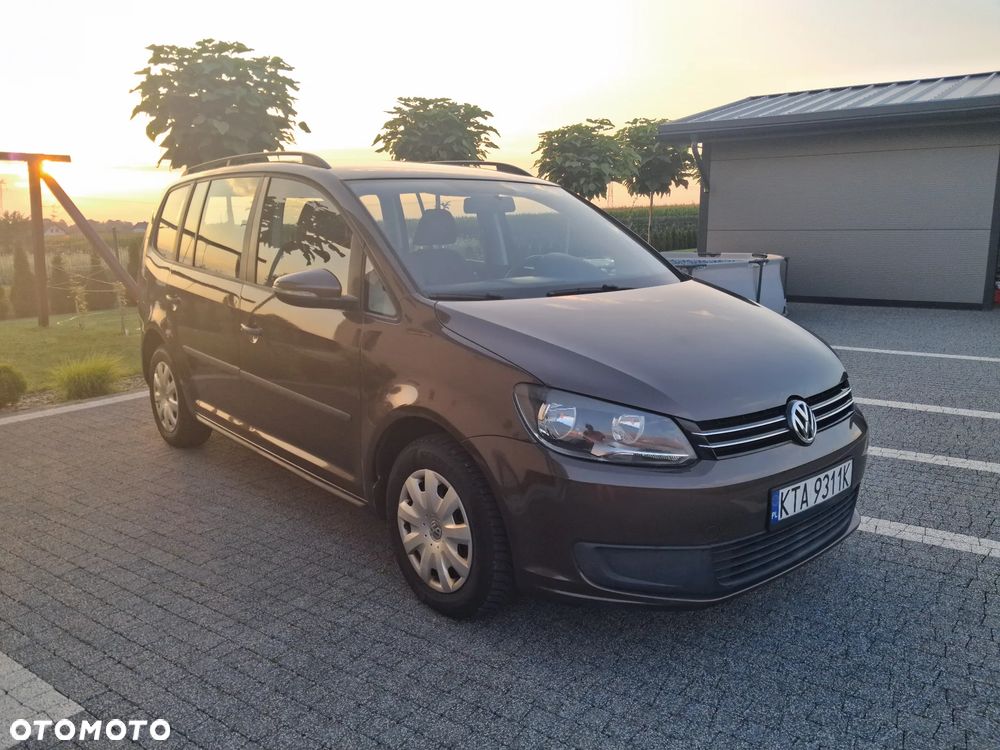 Volkswagen Touran - 11