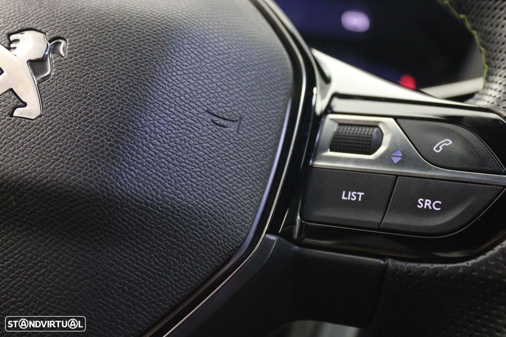 Peugeot e-2008 50 kWh GT - 13