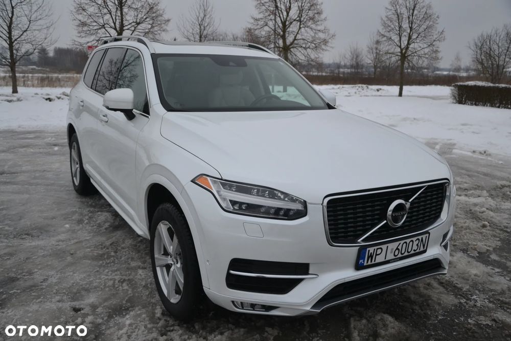 Volvo XC 90 T5 AWD Geartronic Momentum - 11