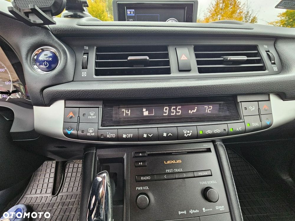 Lexus CT 200h F Sport Edition - 27
