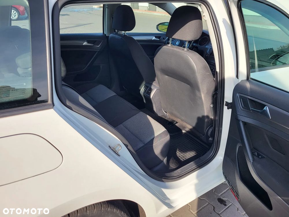 Volkswagen Golf Variant 1.2 TSI BMT Trendline - 25