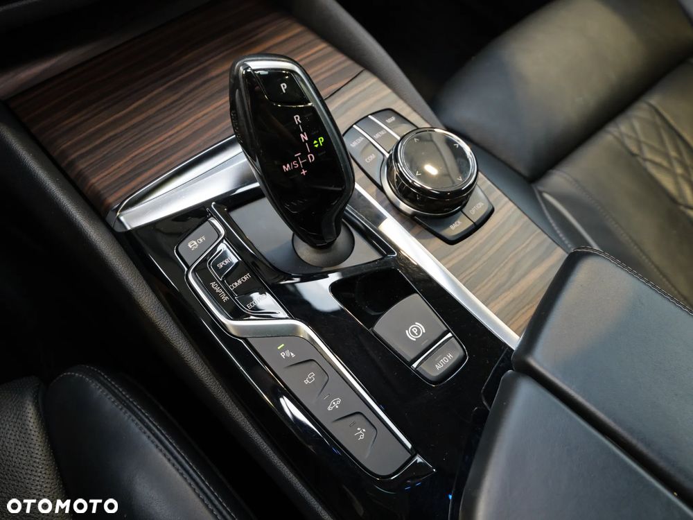 BMW Seria 6 640i xDrive - 27