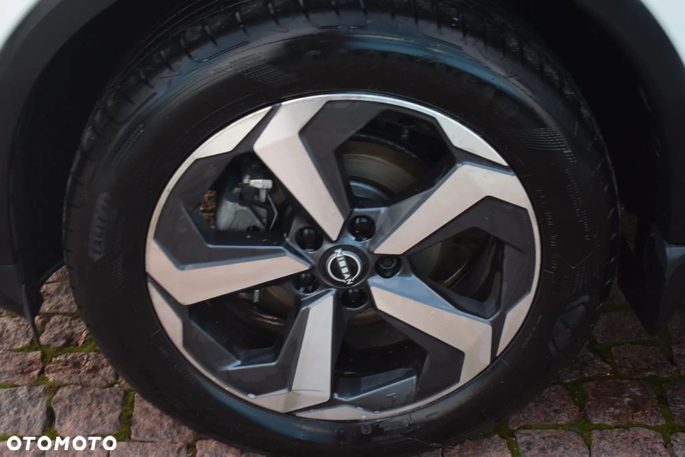 Nissan Qashqai 1.3 DIG-T mHEV N-Connecta - 9