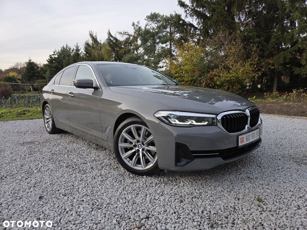 BMW Seria 5 520d Efficient Dynamics Sport Line sport - 2