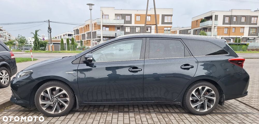 Toyota Auris - 1