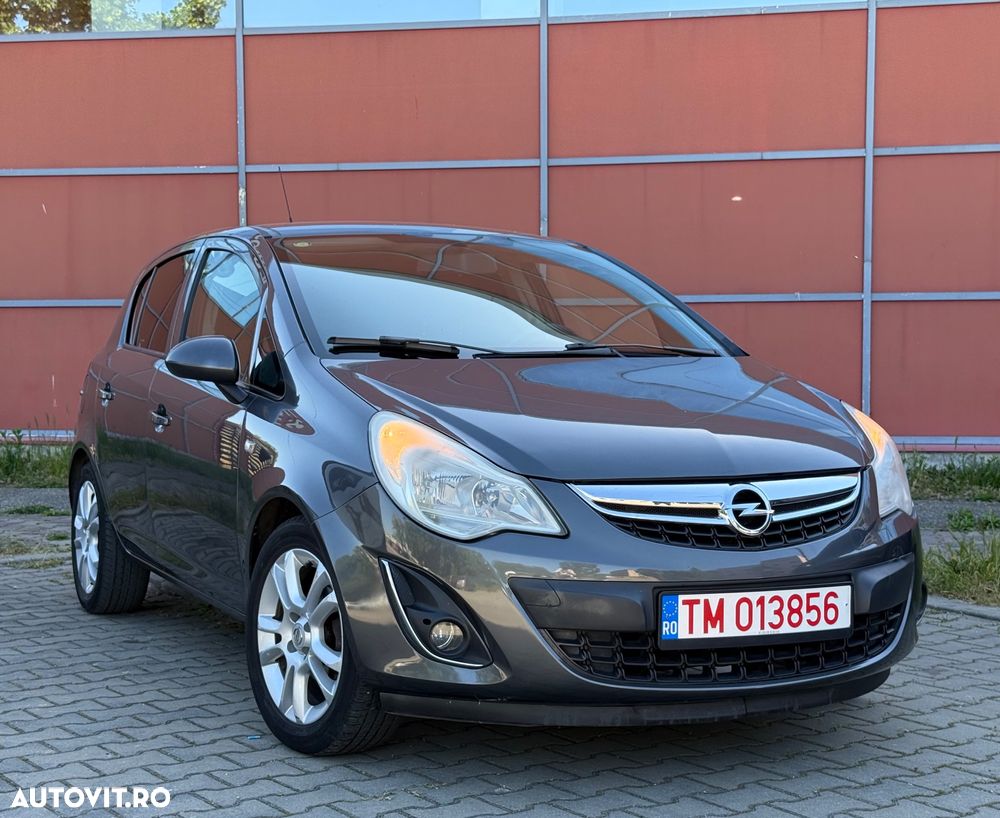 Opel Corsa 1.2 Cosmo - 14