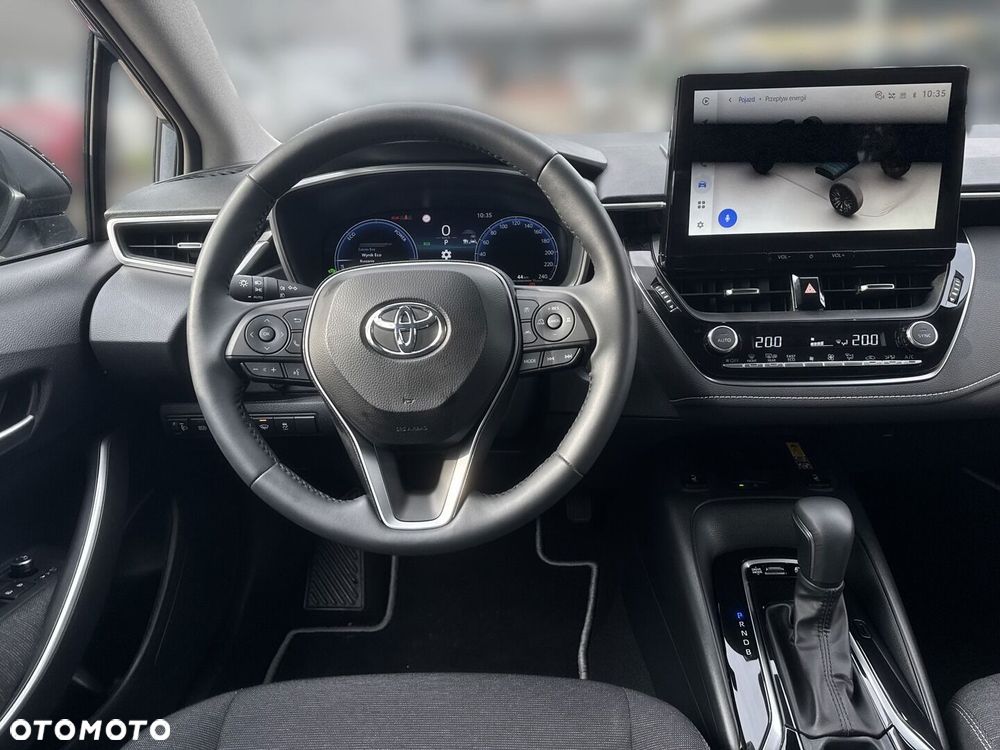 Toyota Corolla - 12