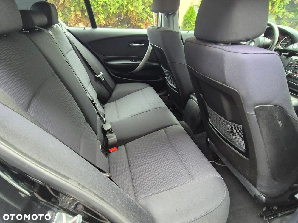 BMW Seria 1 - 27