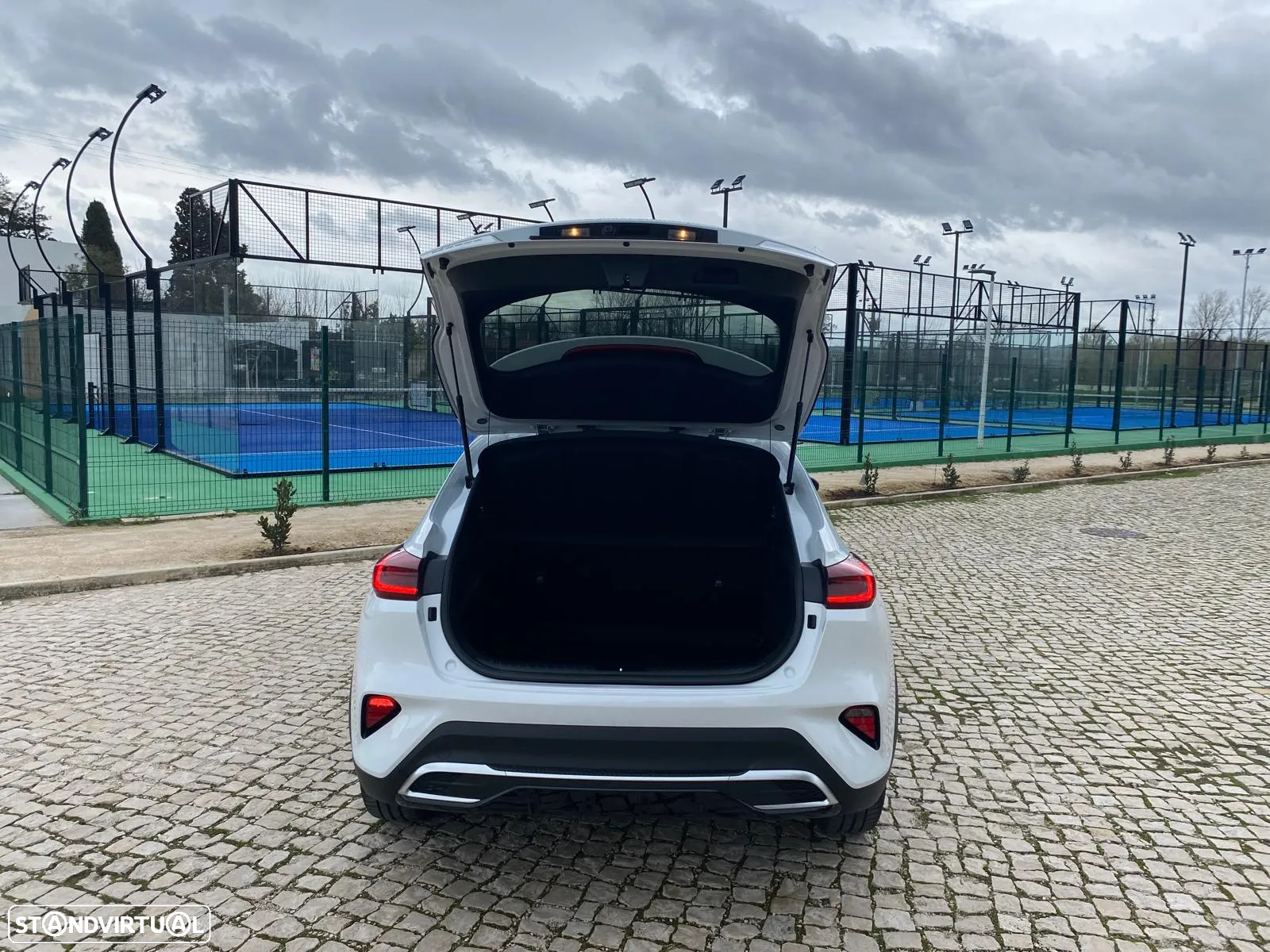 Kia XCeed 1.0 T-GDI Dynamic - 38