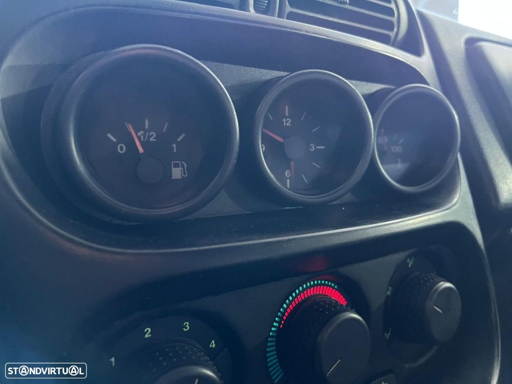 Alfa Romeo GTV 2.0 TS - 18
