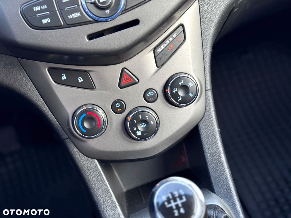 Chevrolet Aveo 1.2 LT+ - 15