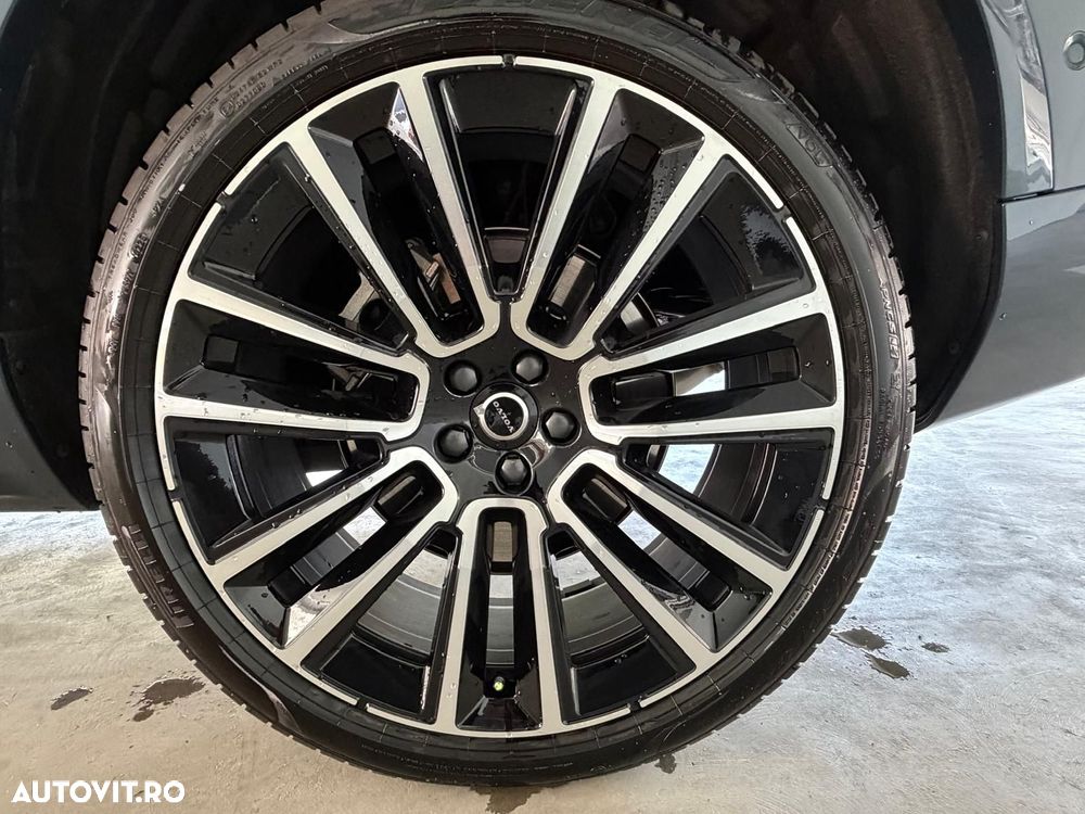 Volvo XC 90 B5 AWD MHEV Ultra Bright - 17