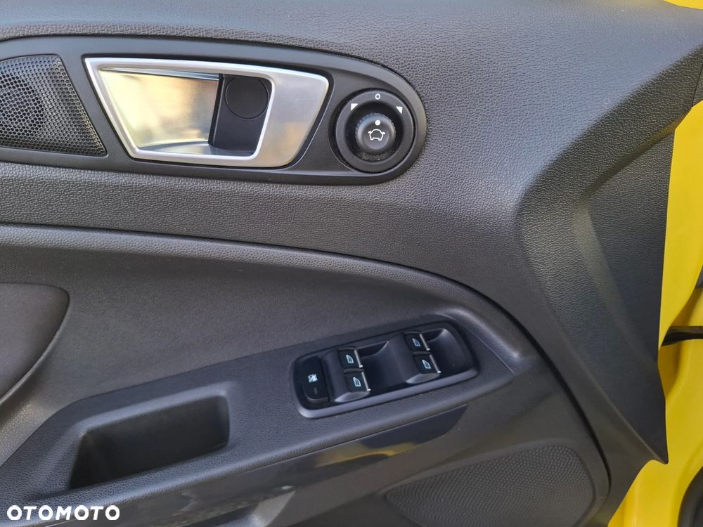 Ford EcoSport - 18