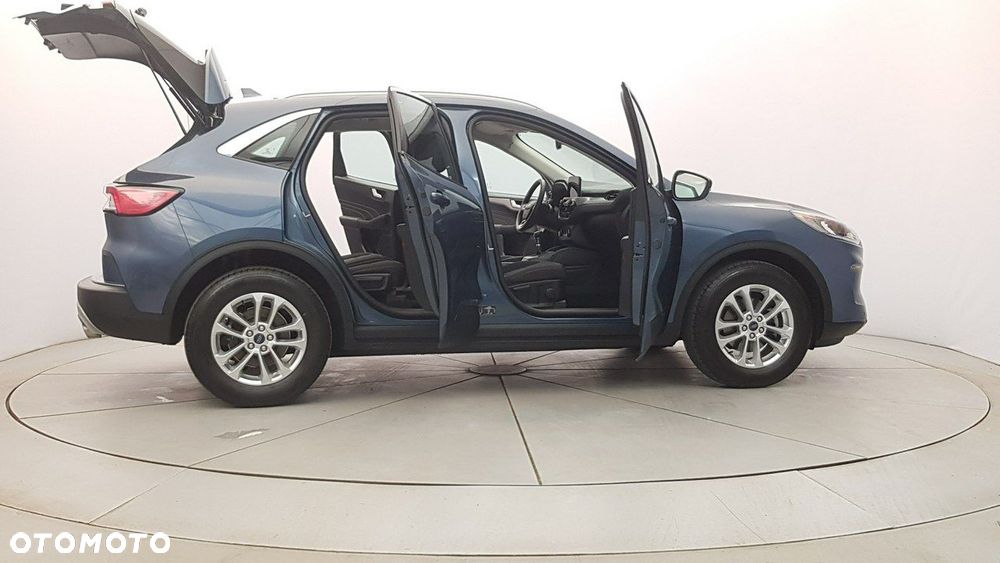 Ford Kuga - 12