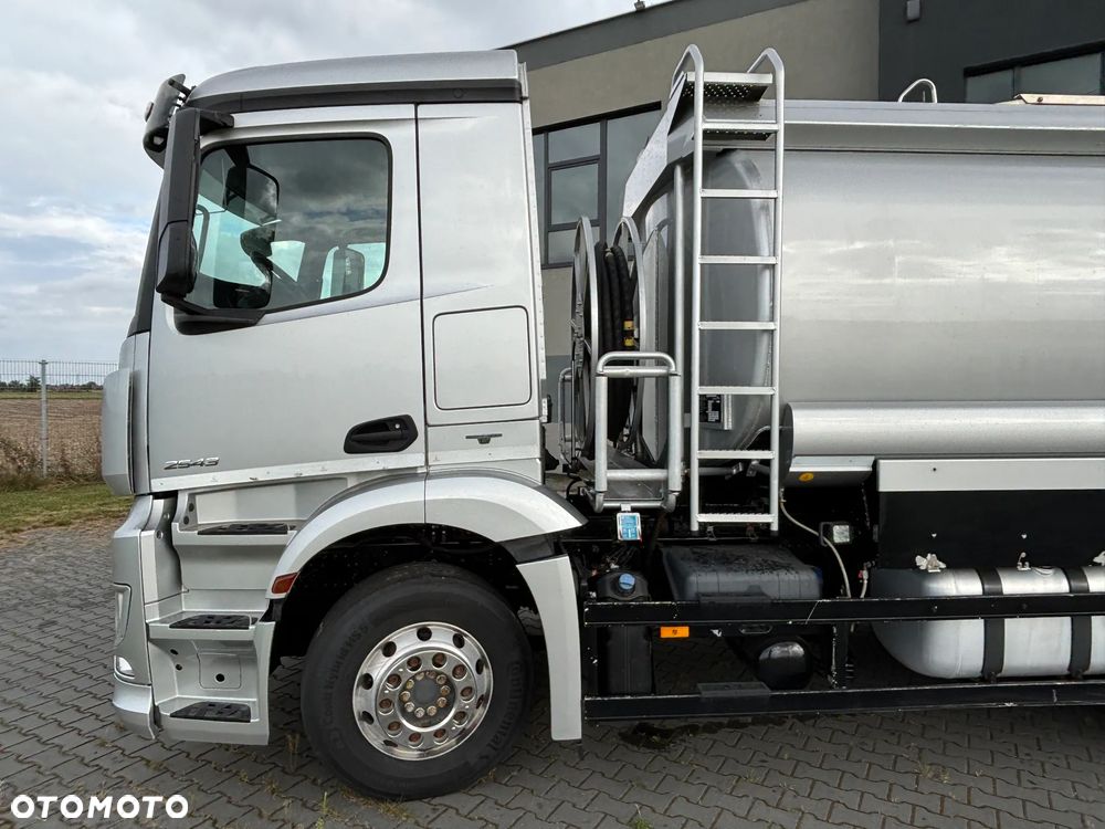 Mercedes-Benz ANTOS 2543 cysterna do dystrybucji paliwa, zabudowa ESTERER , z Niemiec - 9