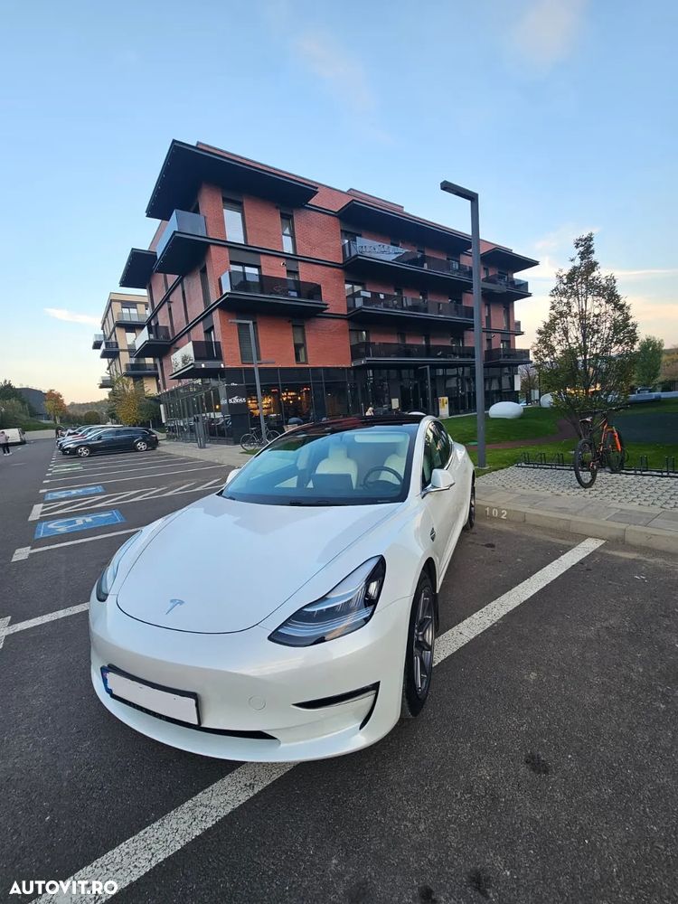 Tesla Model 3 Langstreckenbatterie Allradantrieb Dual Motor - 11