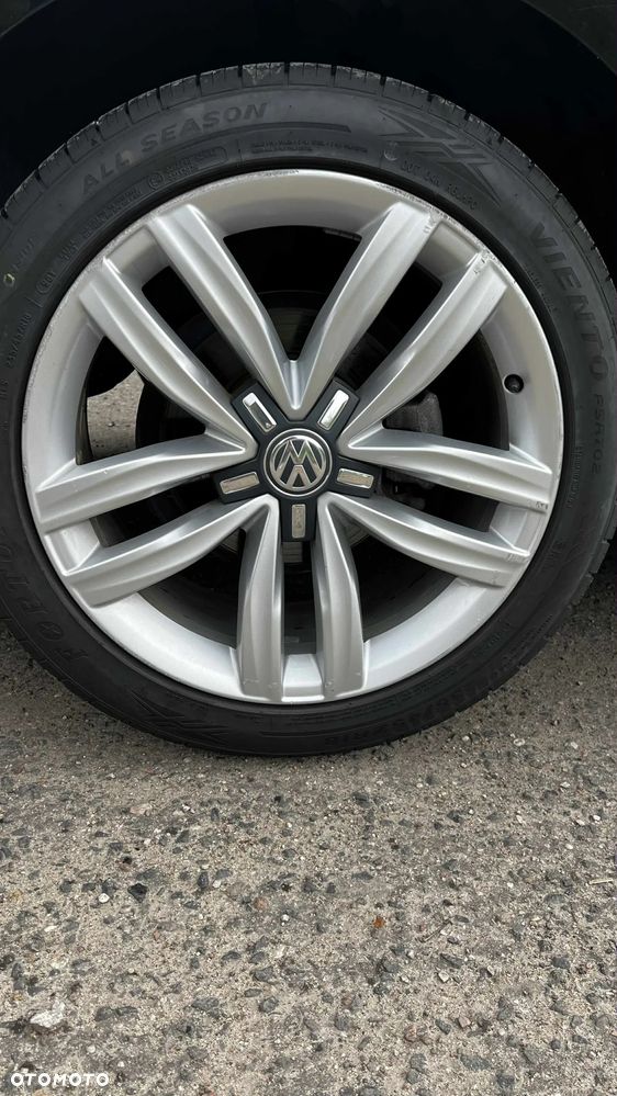 Volkswagen Passat - 4