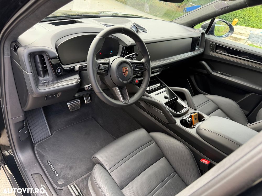 PORSCHE Cayenne 2026 — imagine 12