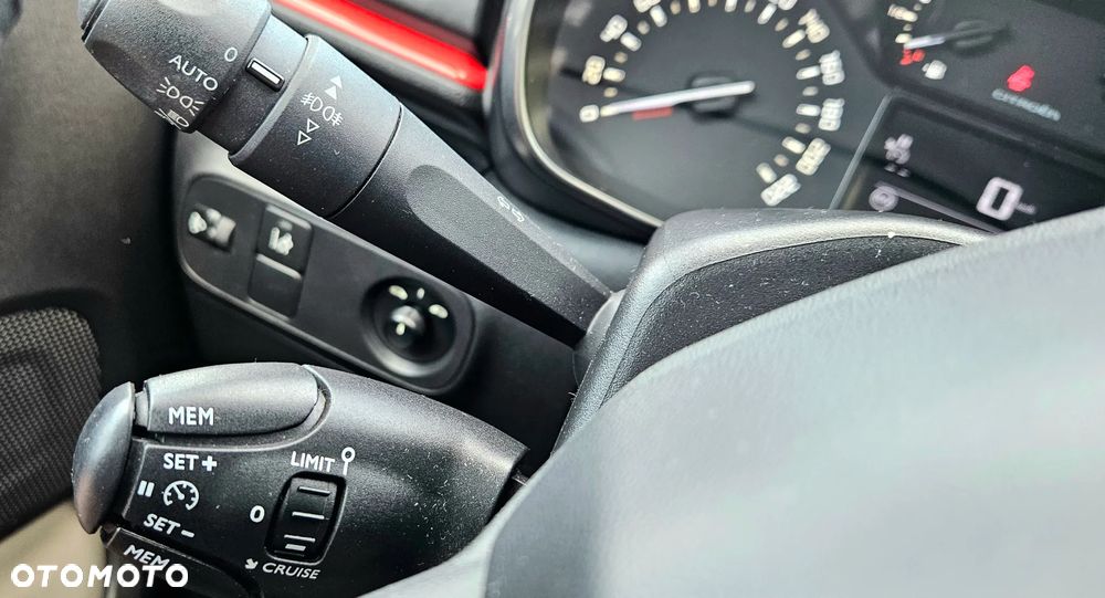 Citroën C3 1.2 PureTech Shine S&S - 30