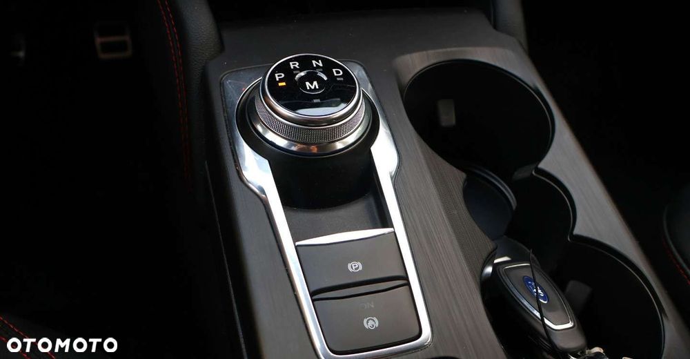 Ford Kuga - 35
