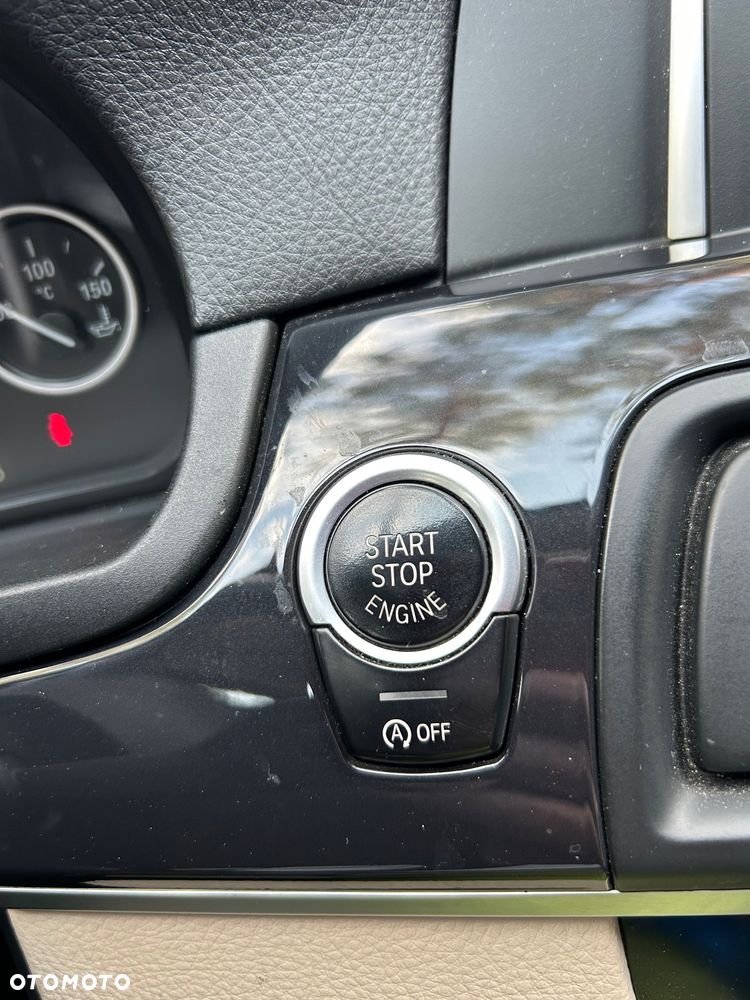 BMW Seria 5 530d xDrive - 16