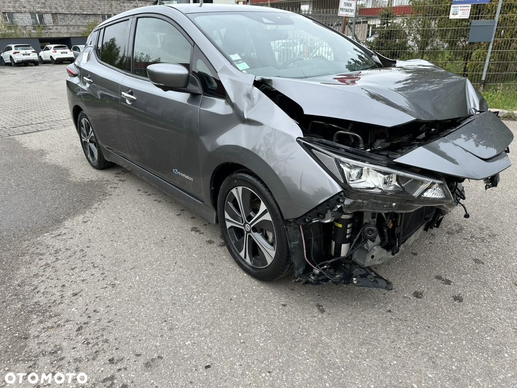 Nissan Leaf 40kWh Tekna - 9