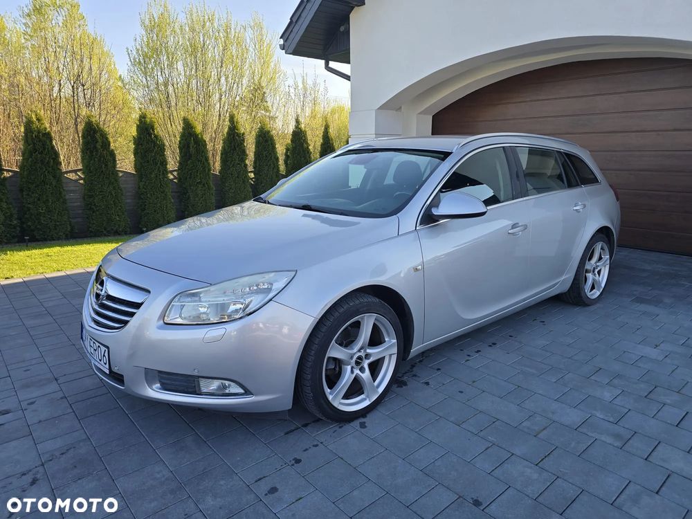 Opel Insignia 1.8 - 10
