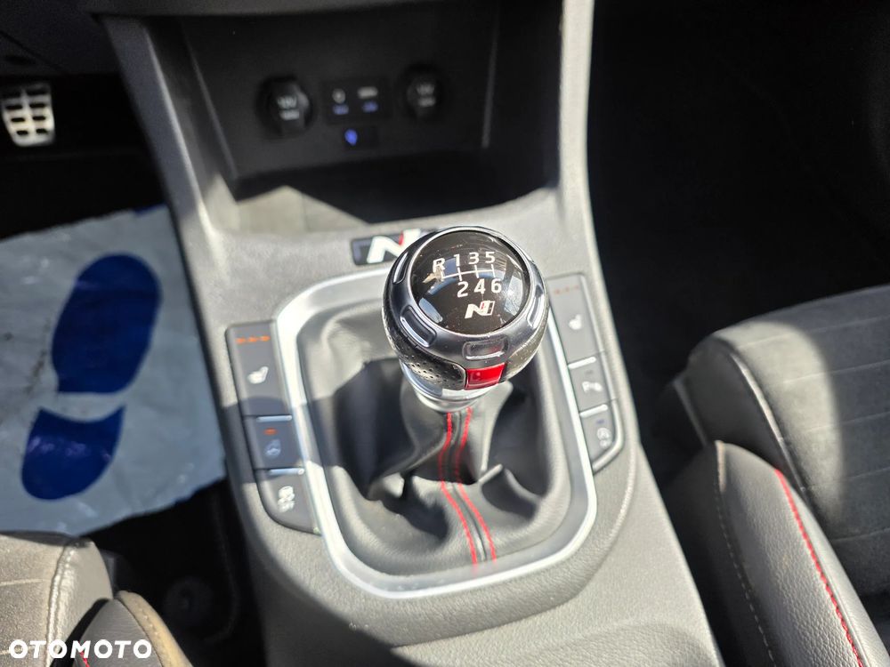 Hyundai i30 N 2.0 T-GDI Performance - 16