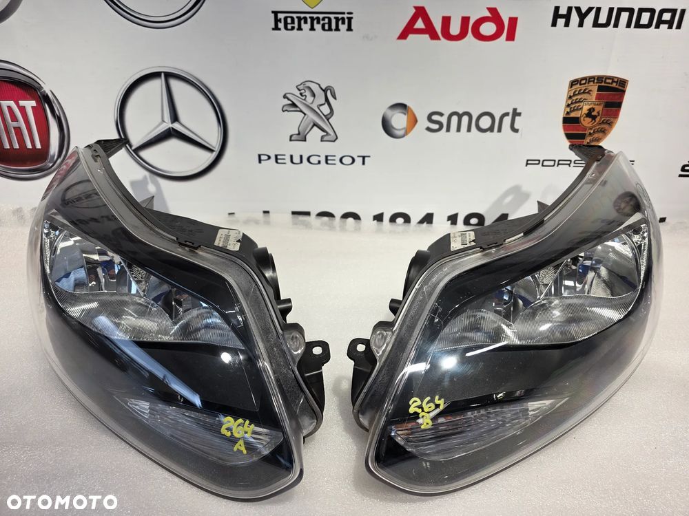 FORD FOCUS MK3 10- KOMPLET LAMP LEWA + PRAWA LAMPA PRZEDNIA PRZÓD CIEMNA ST / TITANIUM , NR BM51-132029-CH / BM51-13W030-CH , NR AUKCJI LPP264 - 1