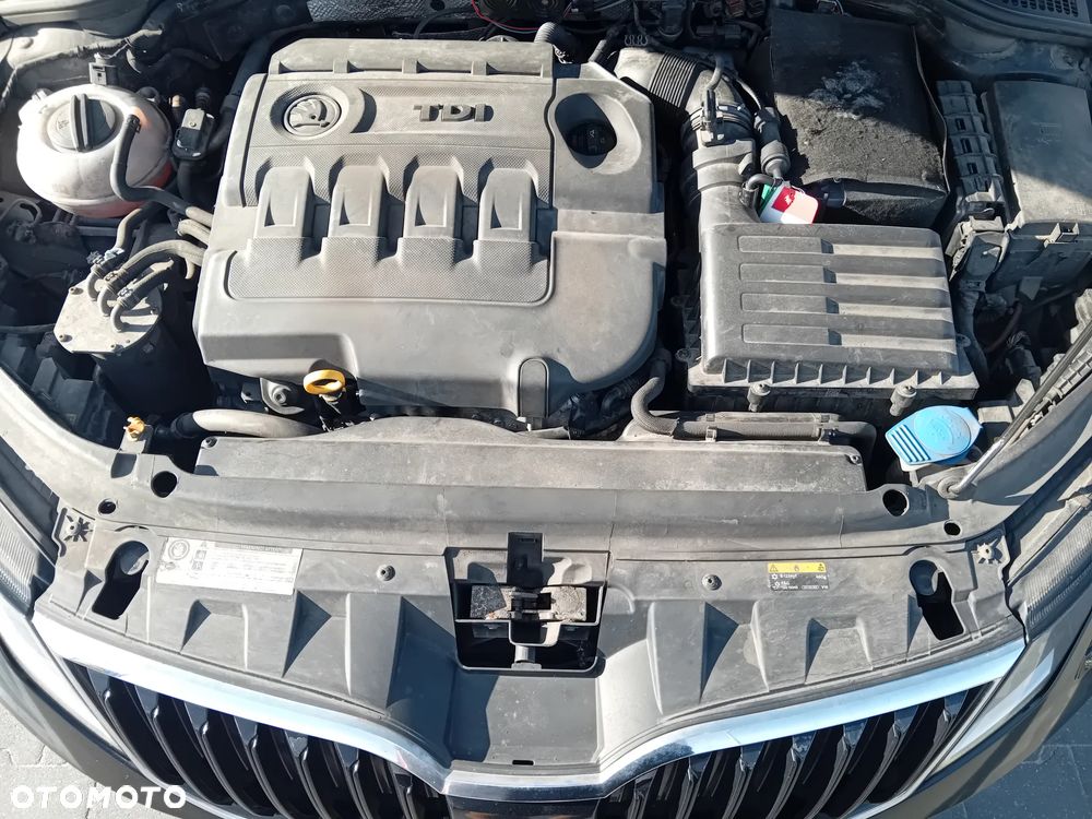 Skoda Octavia 2.0 TDI Style DSG - 26