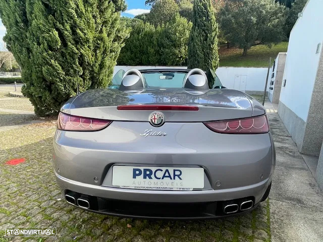 Alfa Romeo Spider - 43