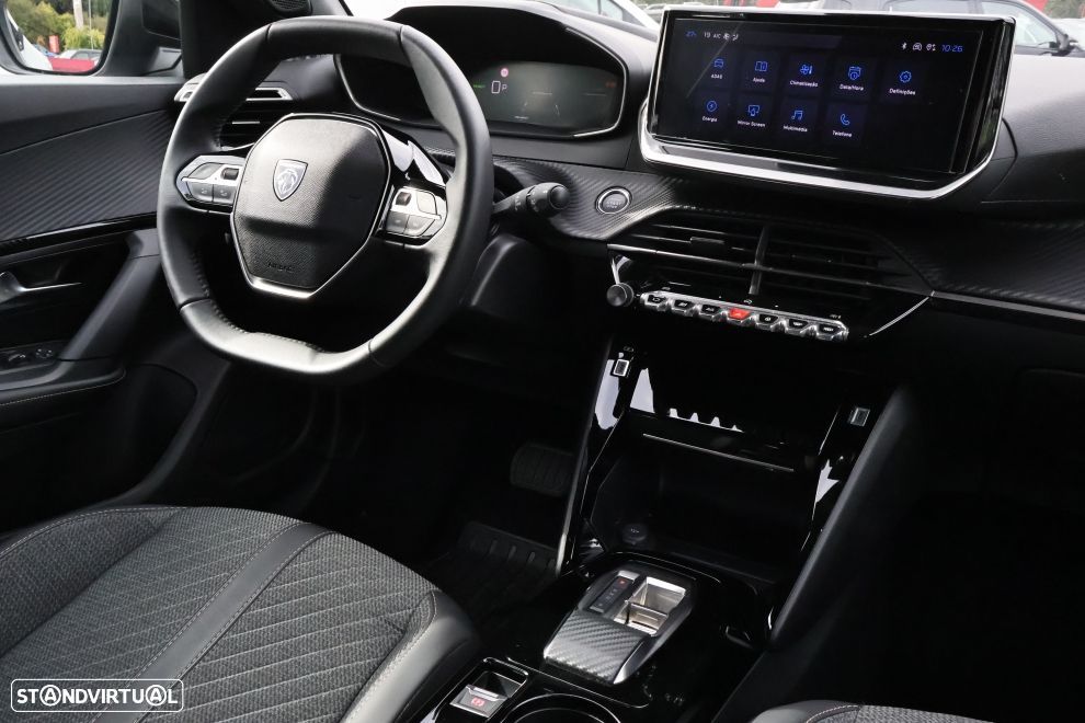 Peugeot e-2008 54 kWh Allure - 12
