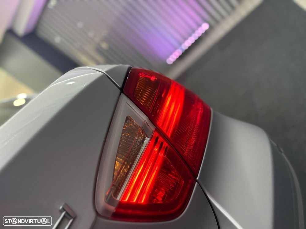 BMW 320 dA Exclusive - 19