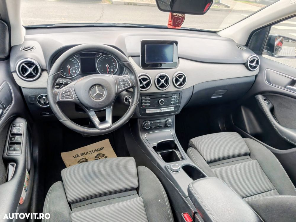 Mercedes-Benz B 180 - 14