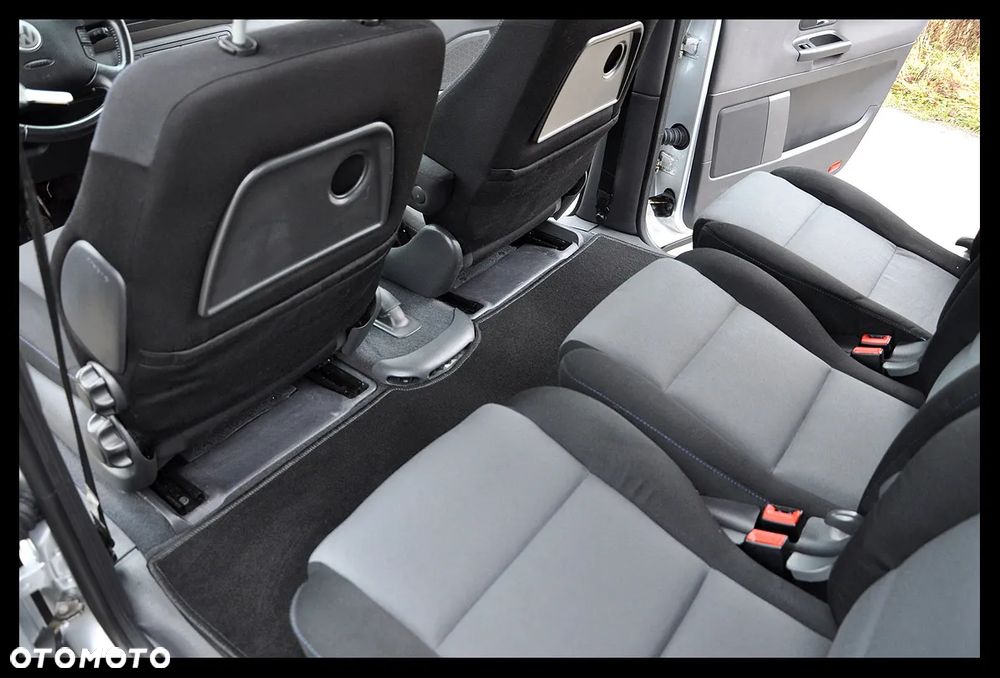 Volkswagen Sharan 2.8 V6 Special - 31