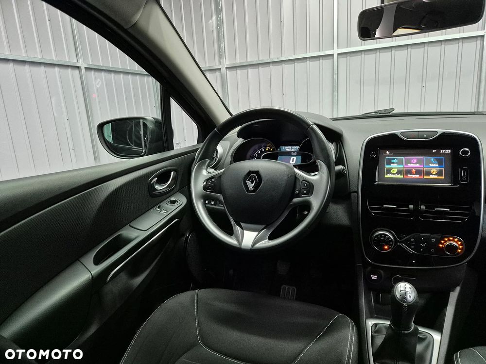 Renault Clio 1.2 16V 75 LIMITED - 20