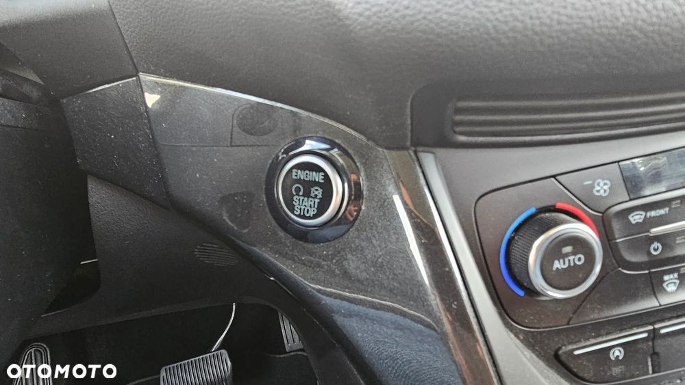 Ford Kuga - 16