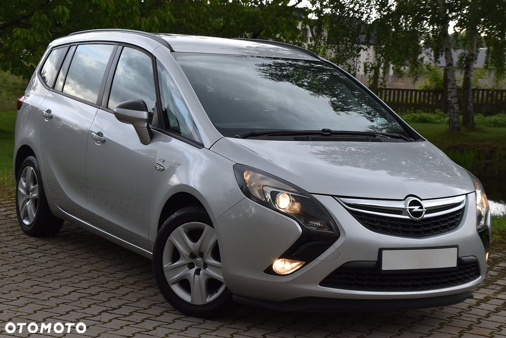 Opel Zafira - 2