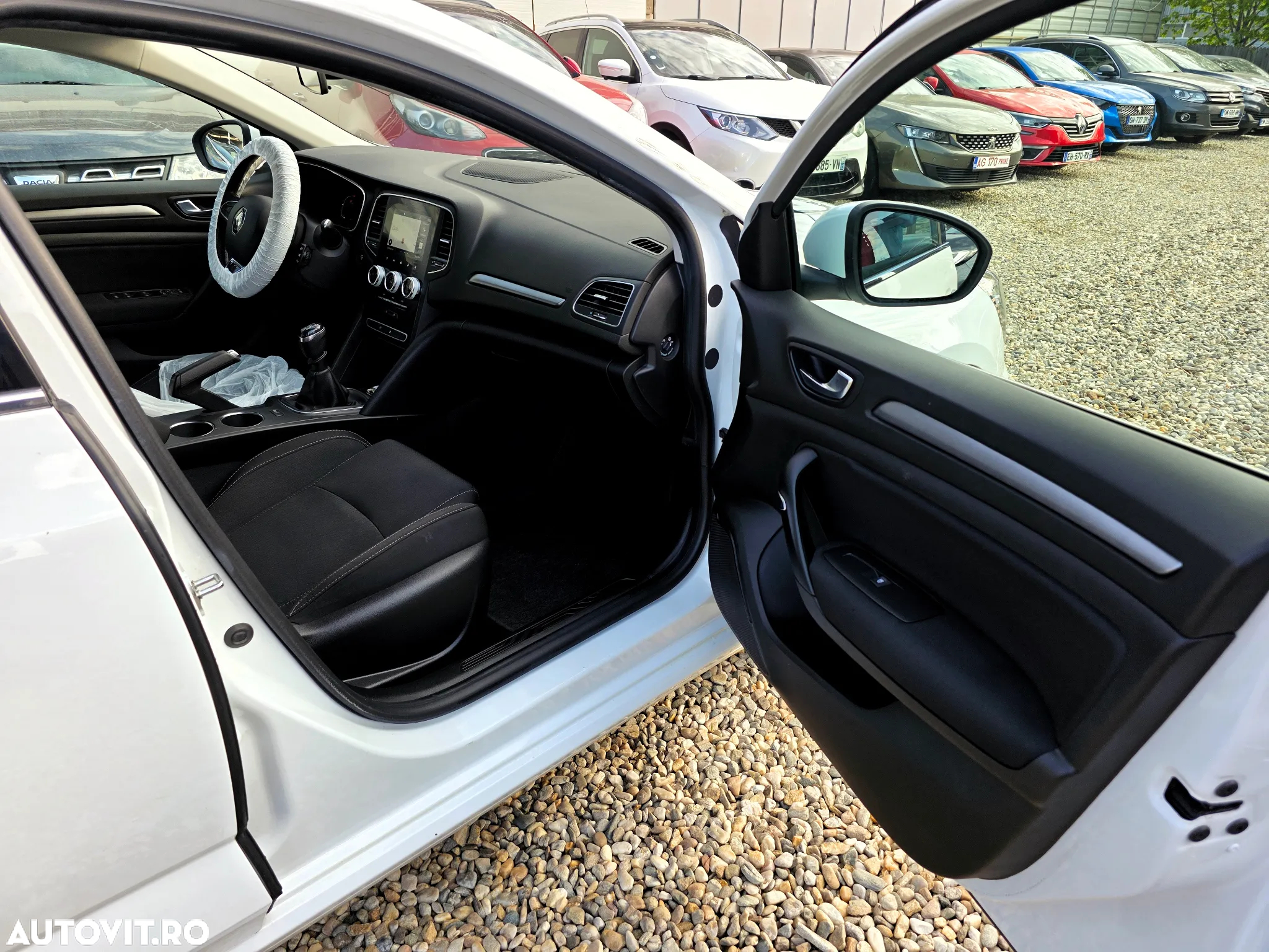 Renault Megane BLUE dCi 115 INTENS - 13