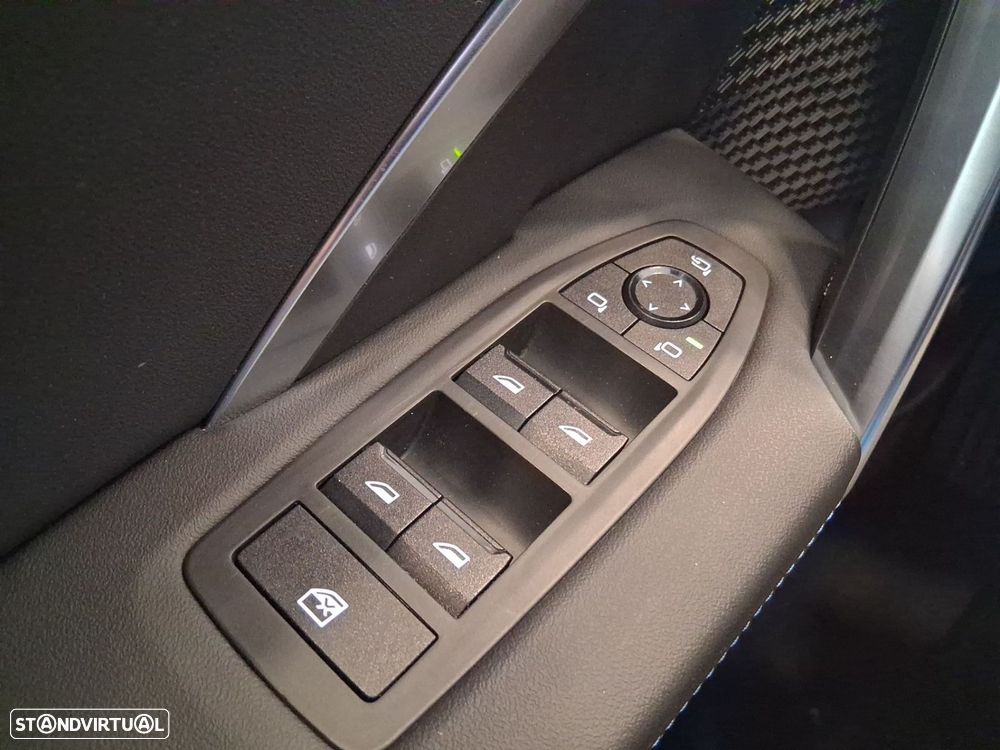 BMW X2 18 d sDrive Auto Pack M - 19