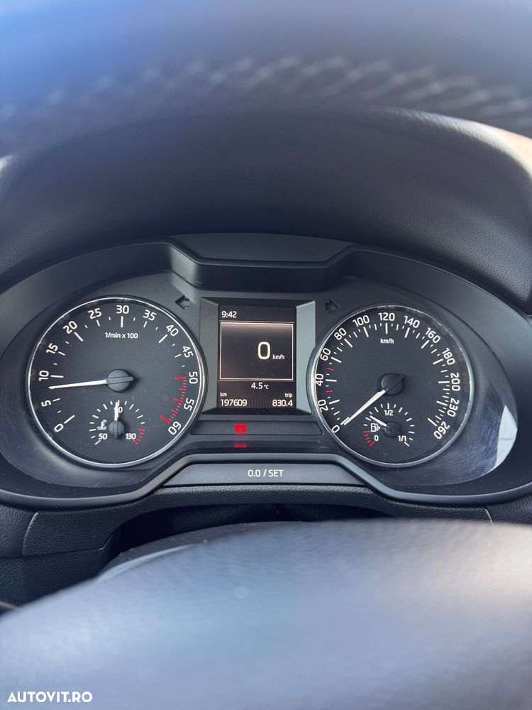 Skoda Octavia 1.6 TDI Classic - 9