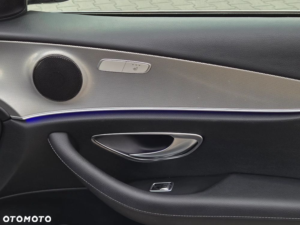 Mercedes-Benz Klasa E 220 d T 9G-TRONIC Exclusive - 36