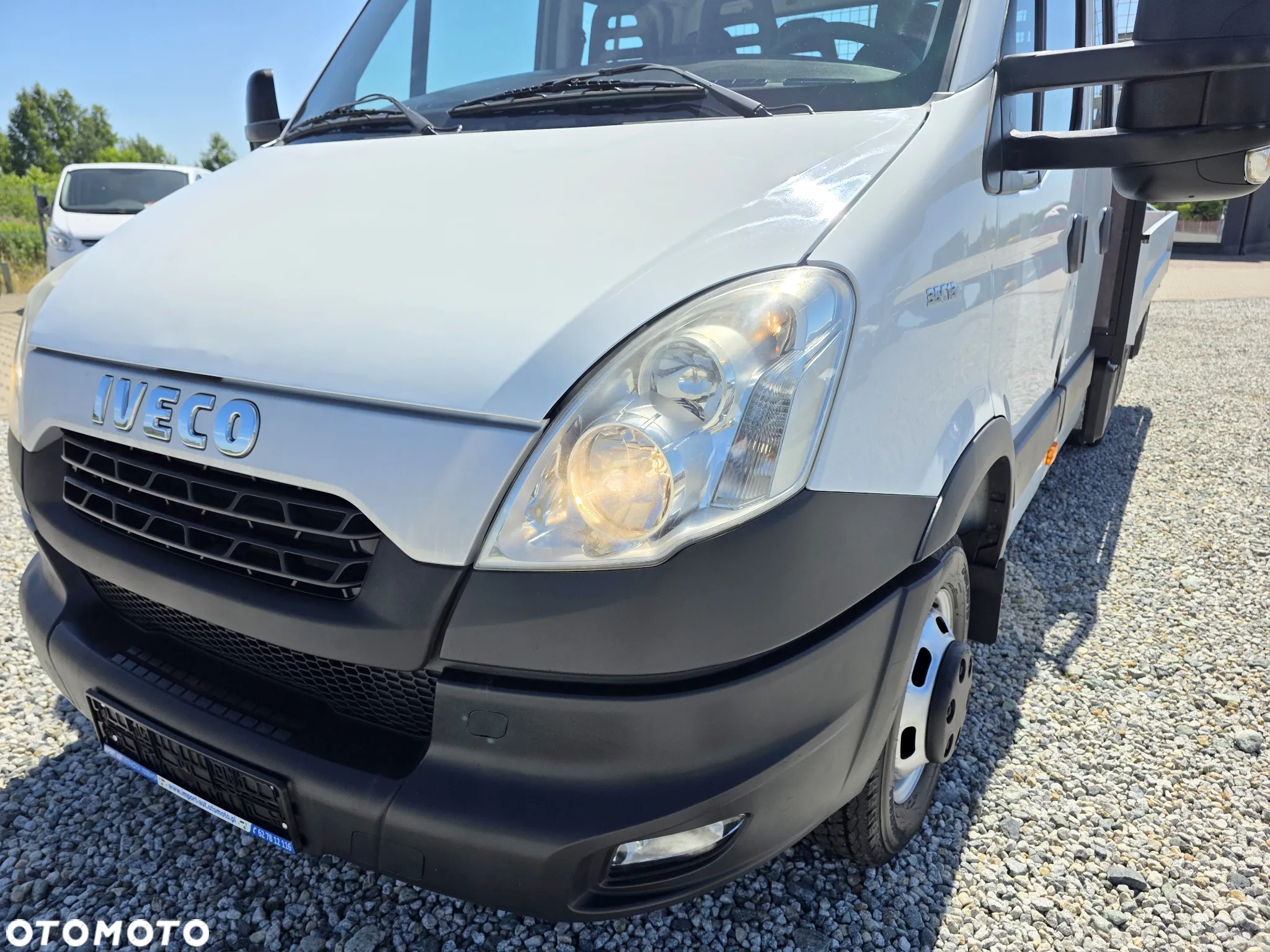 Iveco 35C13 2,3 HPI 130 KONNA DOKA BRYGADÓWKA 7 OSOBOWA 3,2M SKRZYNIA WEBASTO BLIŻNIAKI DO 3,5T GWARANCJA - 9