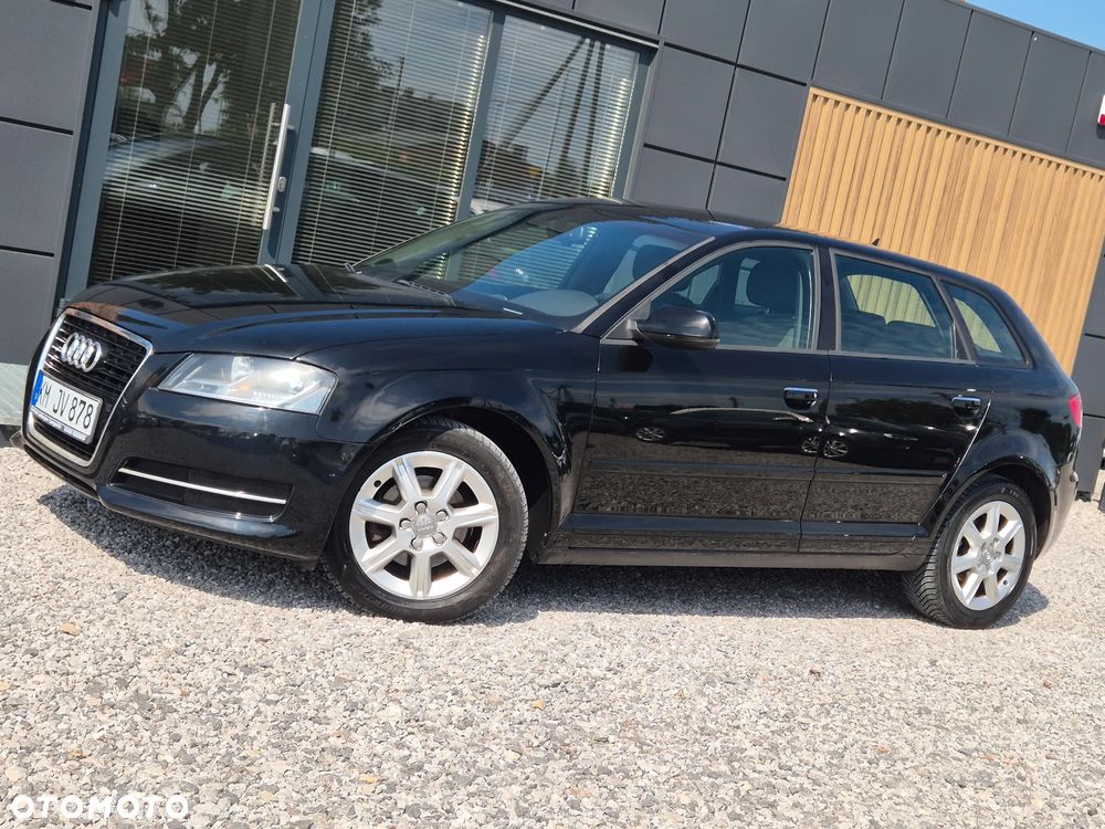 Audi A3 Sportback 1.6 TDI Ambiente - 4